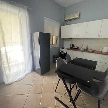 Nikea Apartment Near Piraeus Port And Metro St II Екстериор снимка