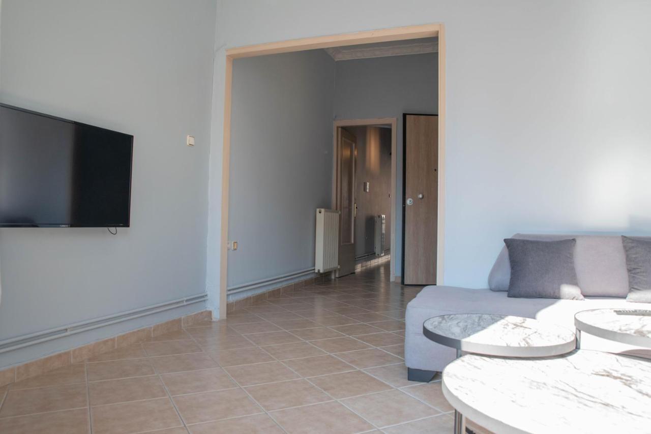 Nikea Apartment Near Piraeus Port And Metro St II Екстериор снимка